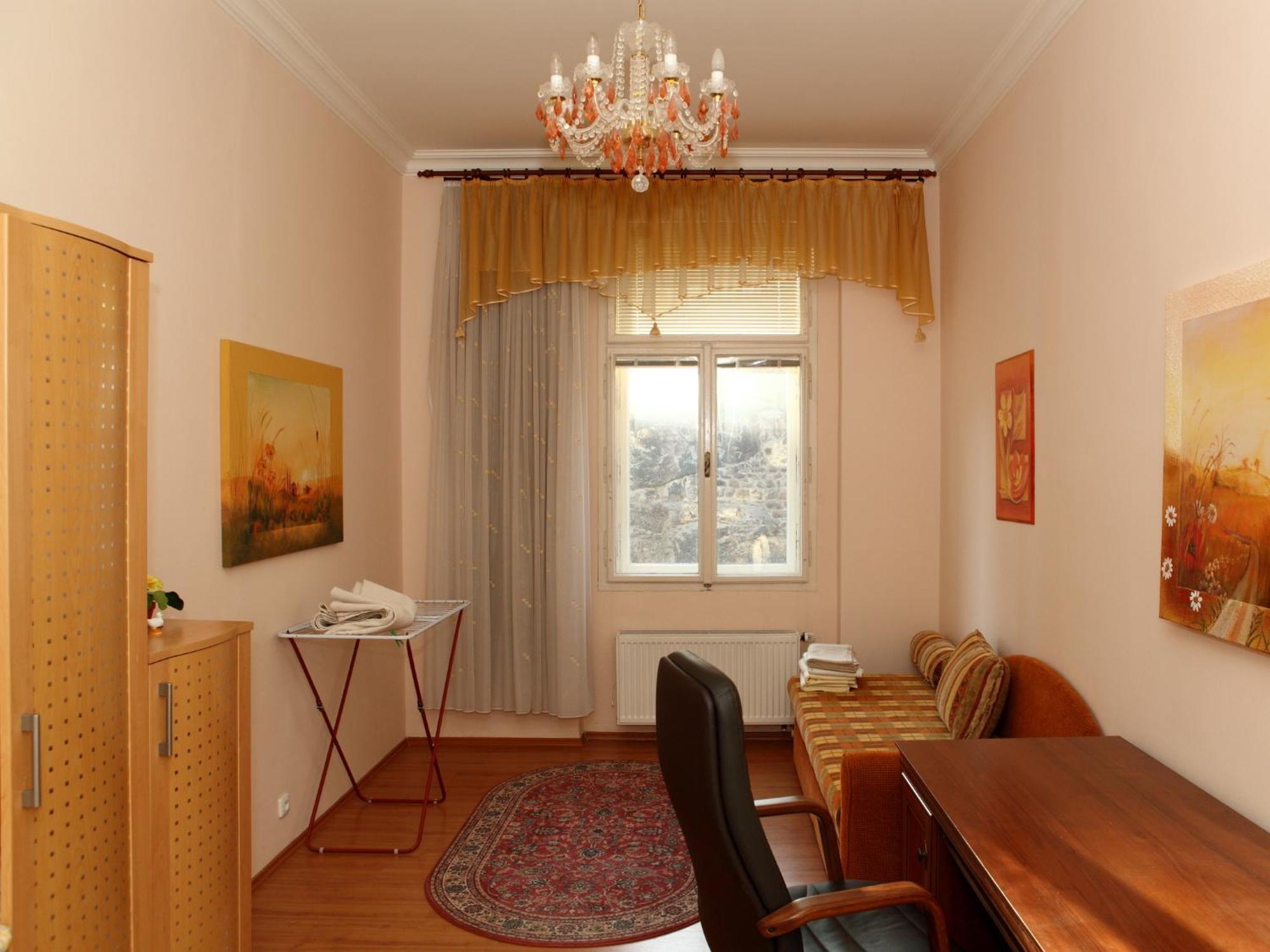 7K - Apartmany Lazenska Karlovy Vary Exterior photo