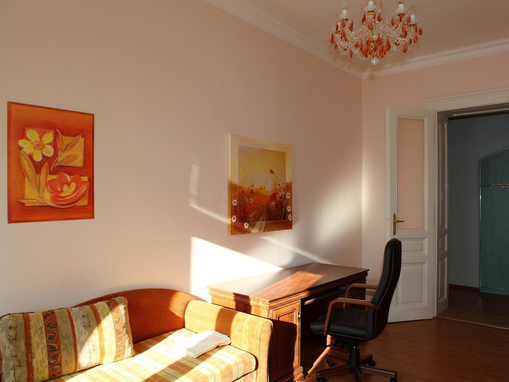 7K - Apartmany Lazenska Karlovy Vary Room photo